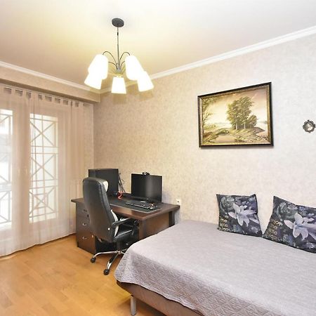 Dos Guest House Erivan Exterior foto